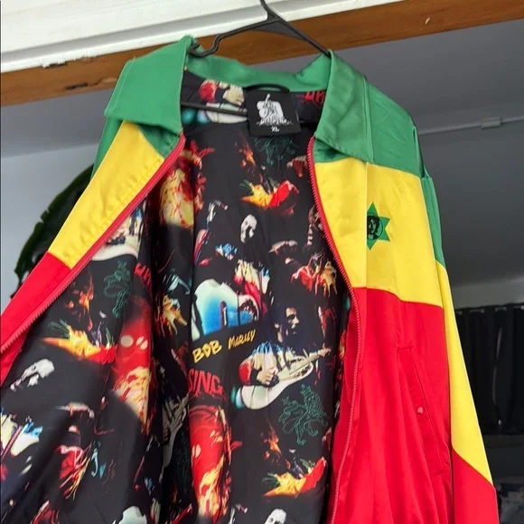 Bob Marley & The Wailers Uprising Tuff Gong Jacket XL - Picture 3 of 4